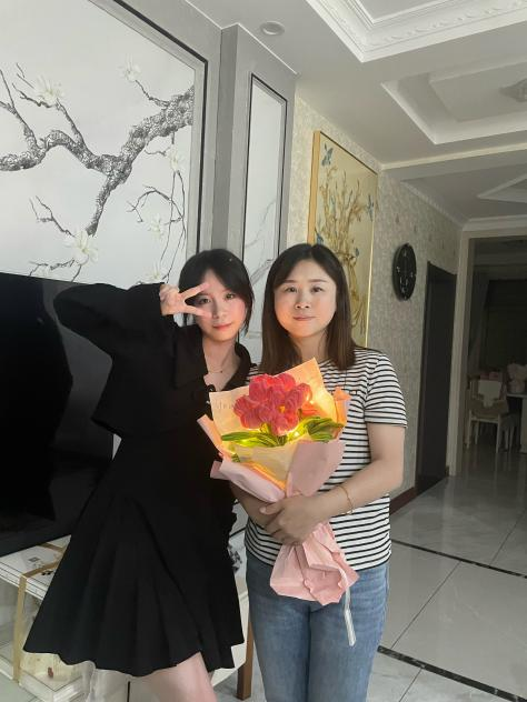 母亲节｜是妈妈，也是她自己